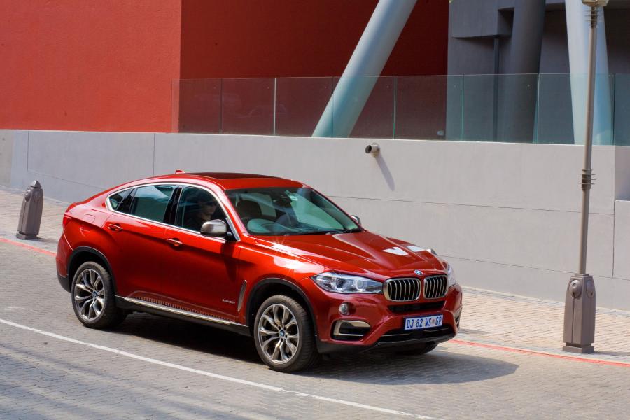  BMW X6 xDrive5.0i 2015 года  (ZA) (фото 8 из 30)